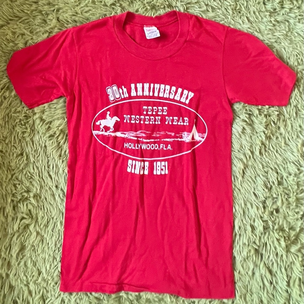 Vintage 80’s rodeo t shirt size small in good condition